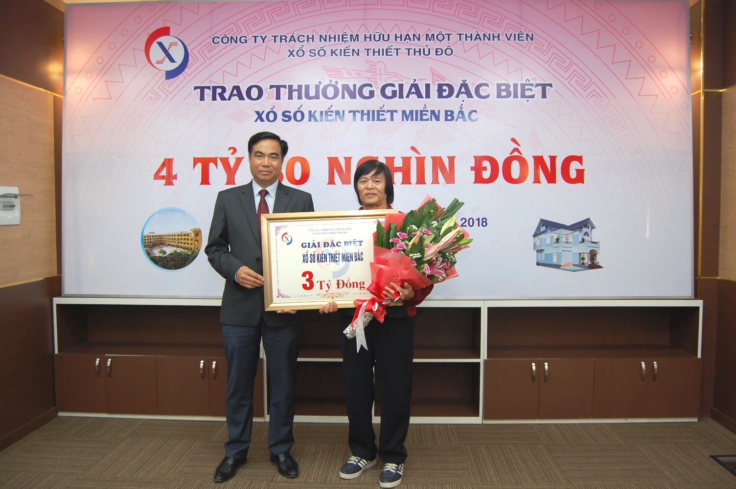 nhan thuong giai dac biet